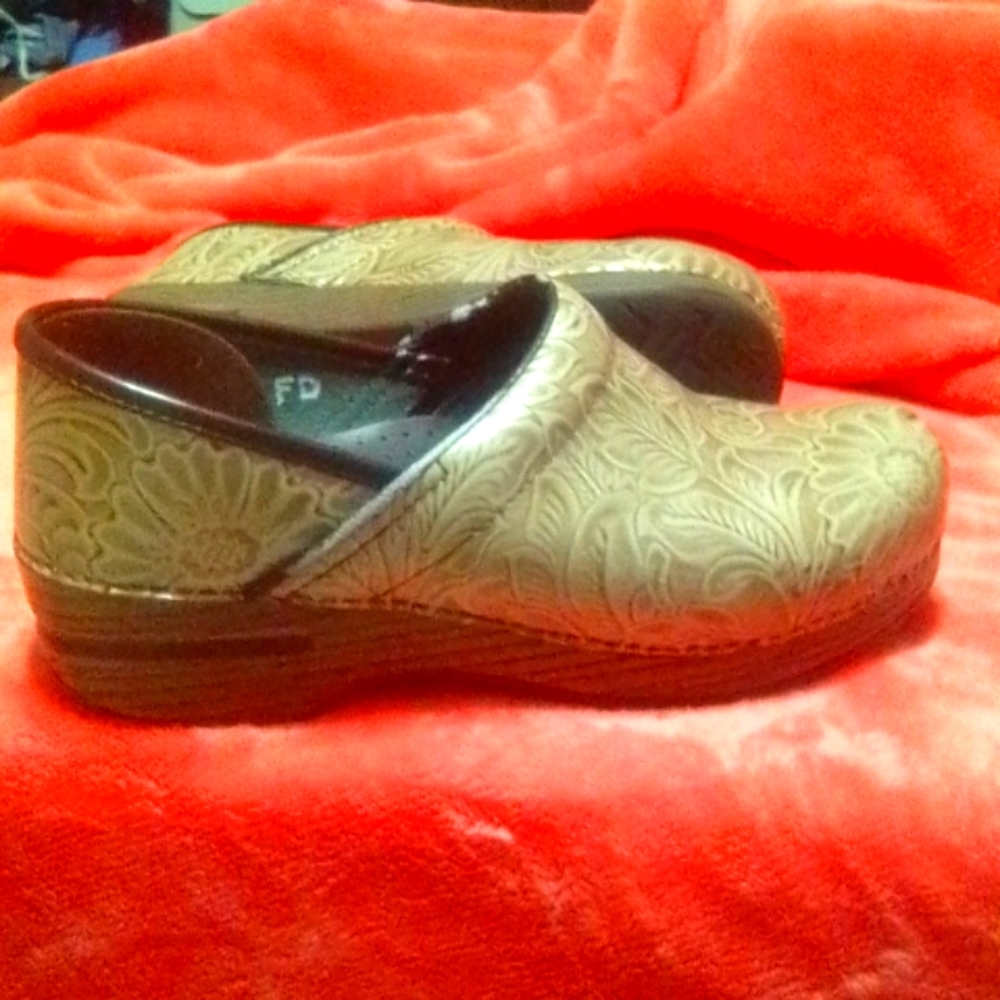 Dansko clogs shoes